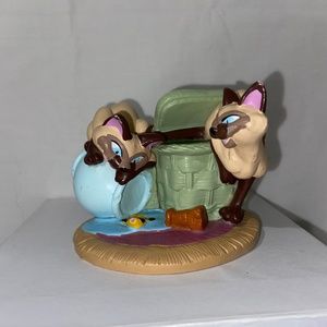 Disney Lady and the Tramp Siamese Cats Si & Am Lil Classics Figure